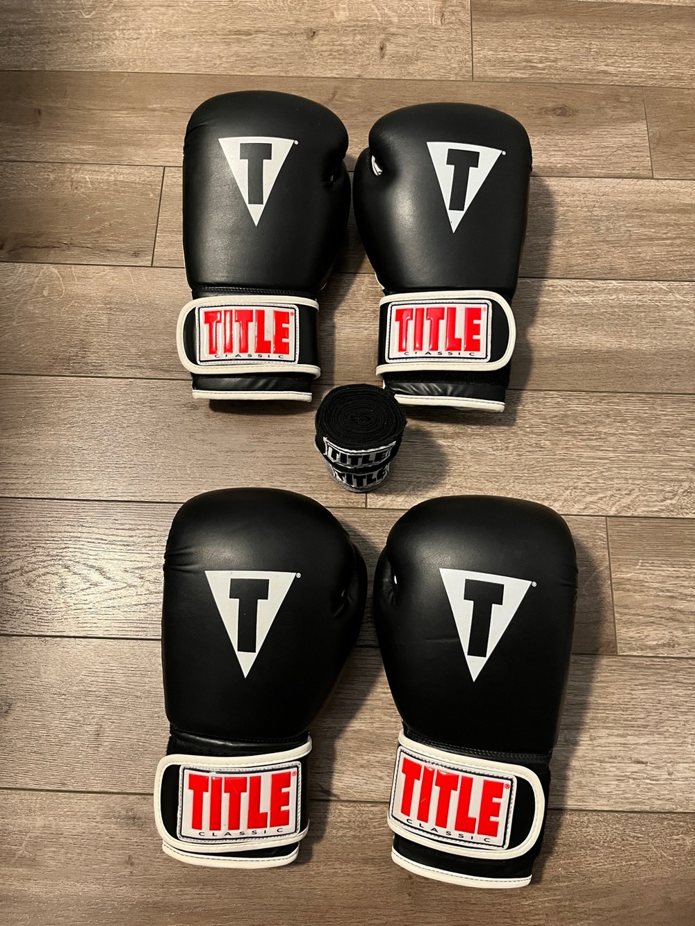 2 Pair Title Boxing gloves